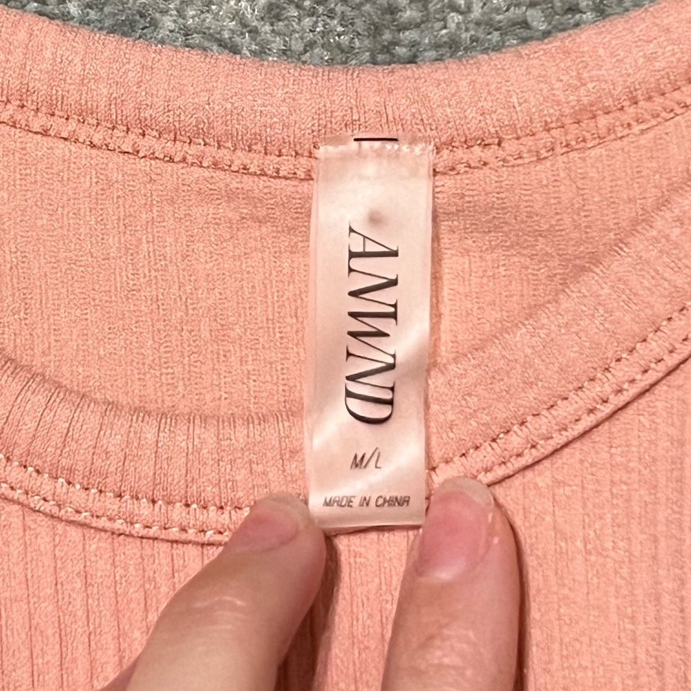 Sleeveless Pink Ribbed Top - Picture 3 of 3